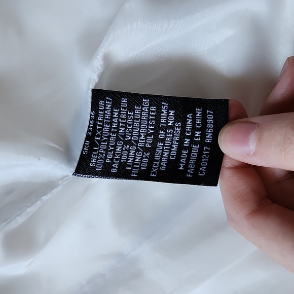 Le Chateau white PU leather jacket - Picture 3 of 8